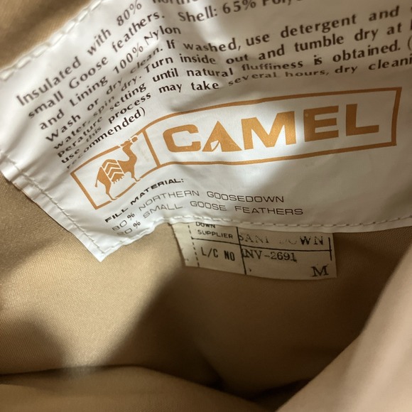 CAMEL Vest Camel/Brown Reversible Northern Goose Down Puffer Size Small - Picture 11 of 11